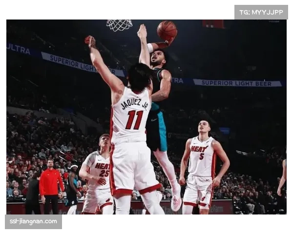 快船战胜国王后反超开拓者，升至西部第八